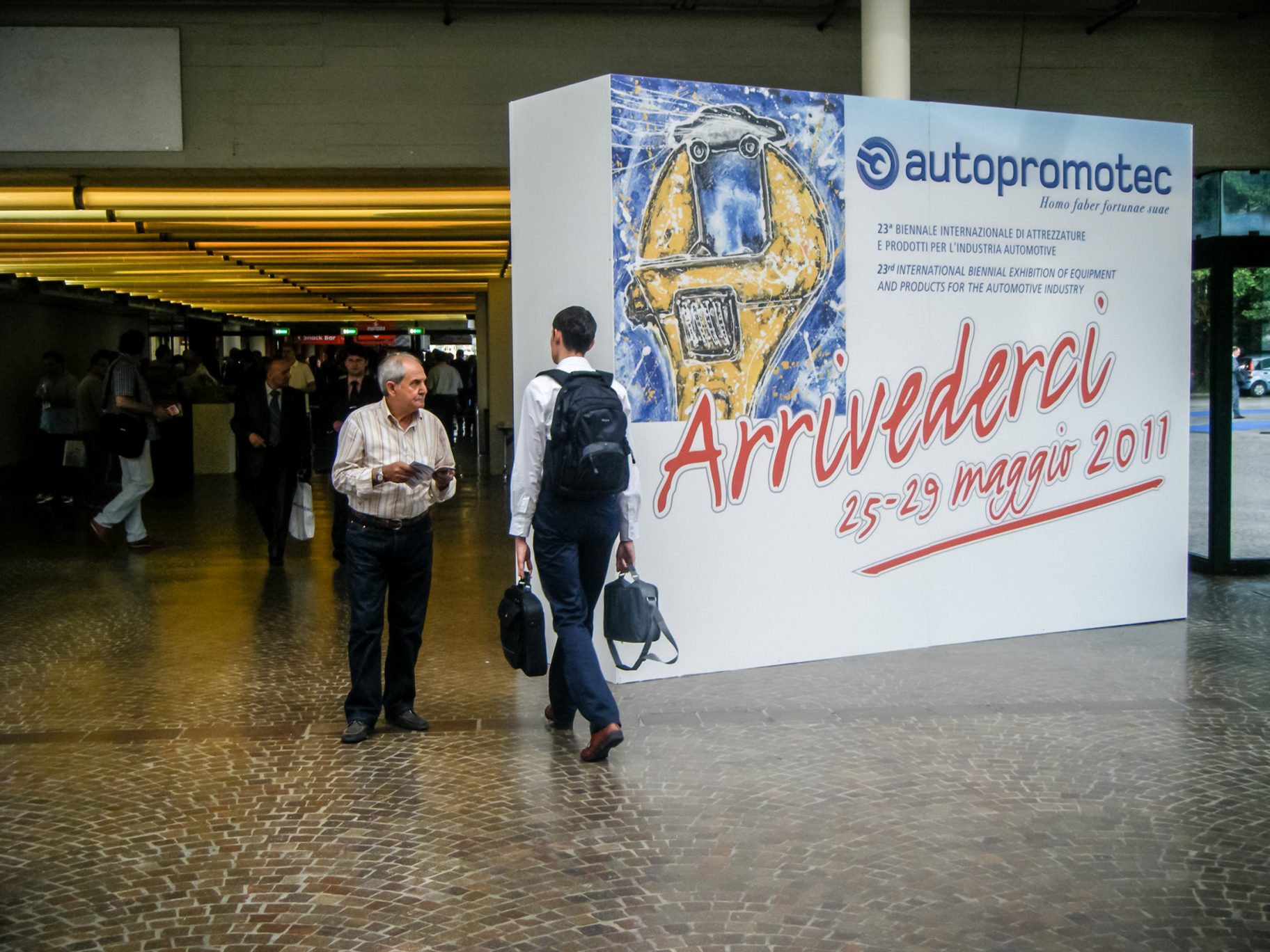 Autopromotec-fiera-2009-cartellonistica 02