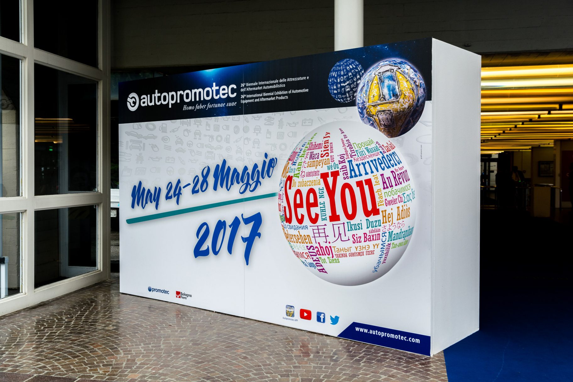 Autopromotec-fiera-2015-cartellonistica